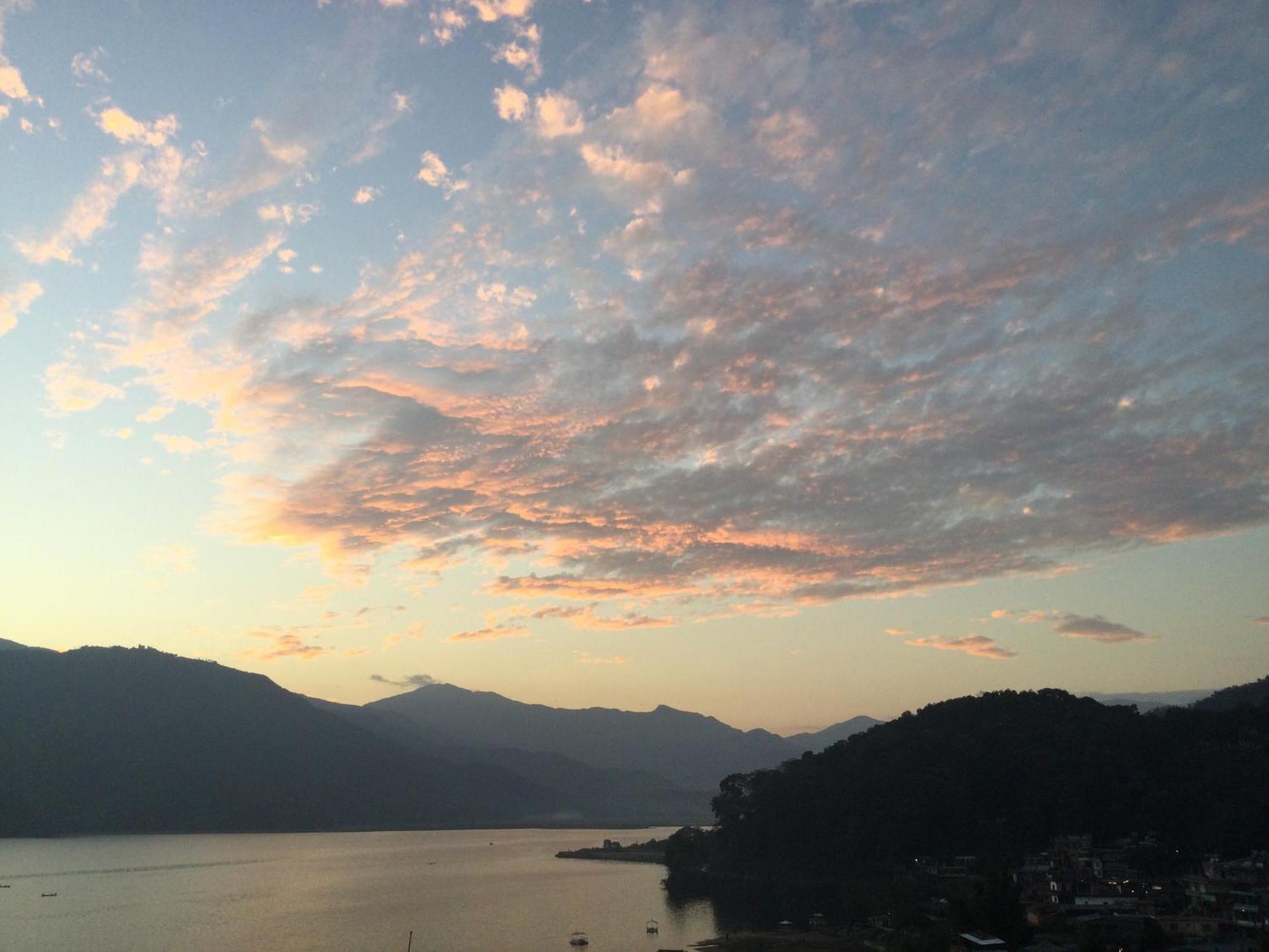 Sweet Dreams Hotel Pokhara Ngoại thất bức ảnh