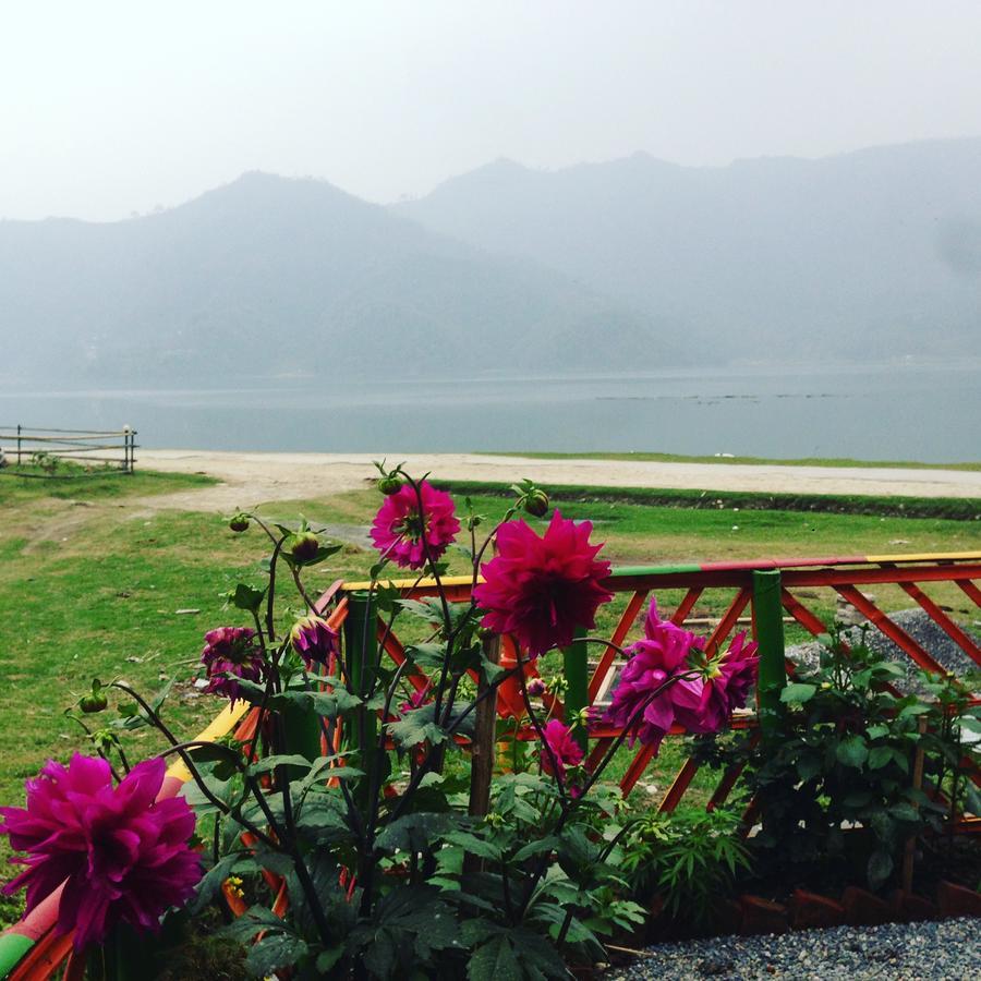 Sweet Dreams Hotel Pokhara Ngoại thất bức ảnh